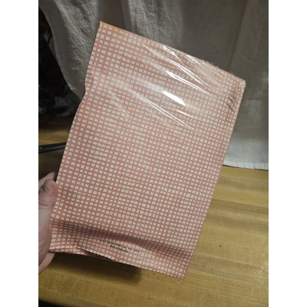 Vintage 1974 Dee Imports Pink Gingham Pattern 1 Year Diary - Picture 3 of 3